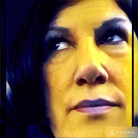 Meet your Posher, Janice - Picture 2 of 2